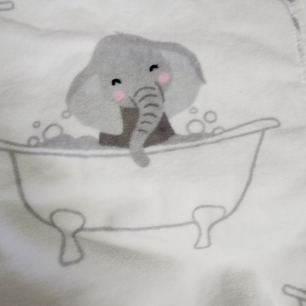 Kassatex Kassa Kids S/ 2 Bath Elephant Towels Gray Pink White OEKO-TEX - Picture 3 of 4